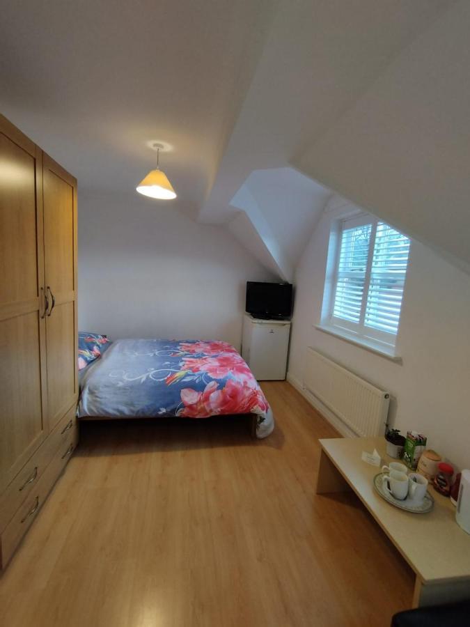 Ash Lawns Apartment Болтън Екстериор снимка